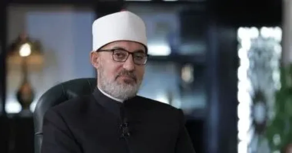 ما حكم اعتكاف المرأة في المسجد؟.. مفتي الجمهورية يجيب